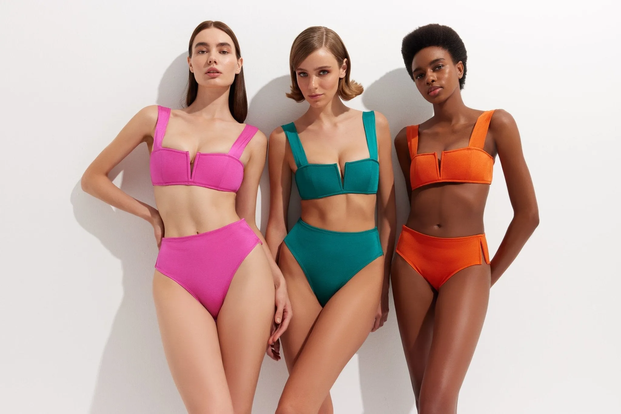 Victoria - Low Rise OYE Swimwear